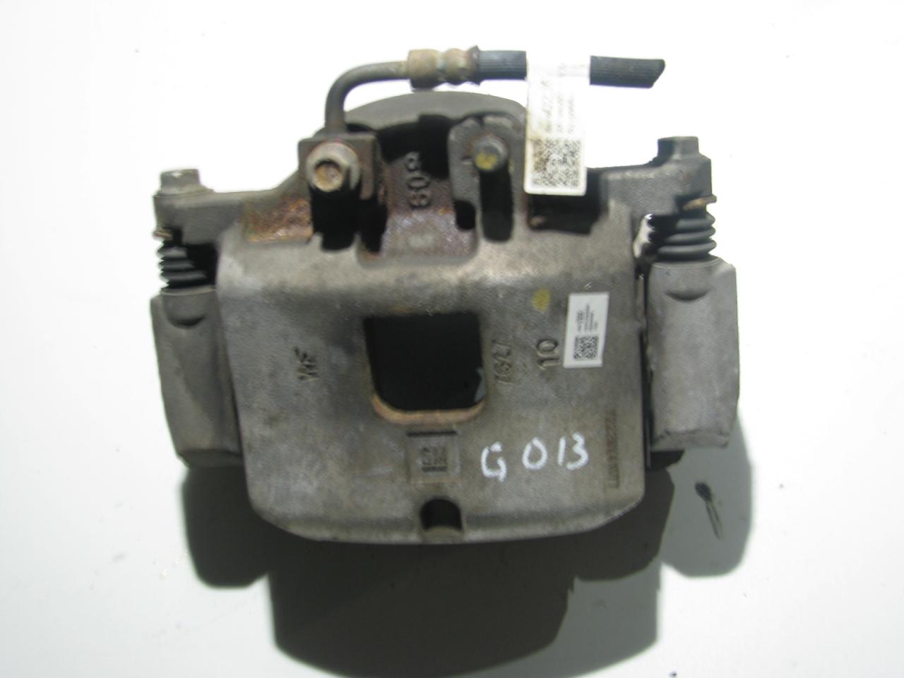 суппорт передний правый GMC Terrain 2 поколение 2018, 2.0 л., бензин, АКПП, внедорожник 5 дв. - фото №1