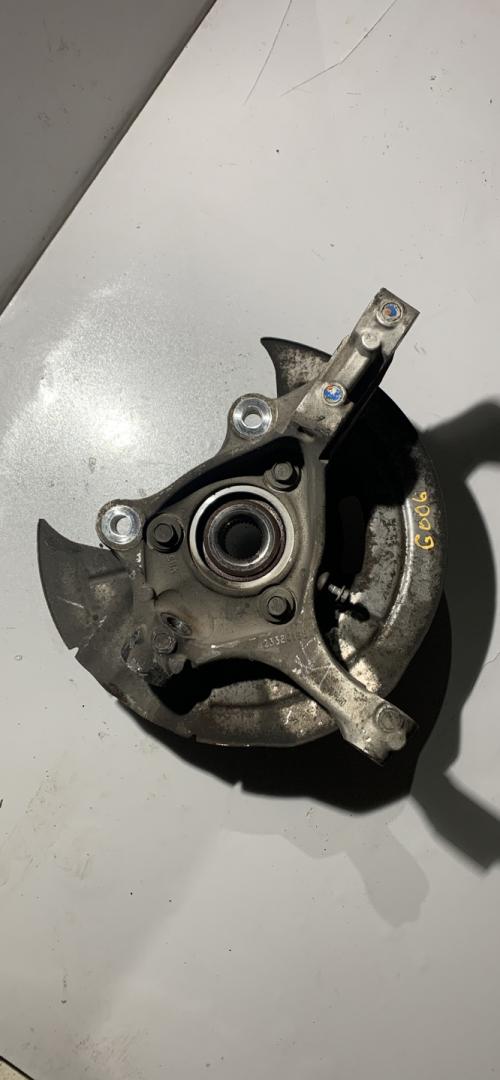 ступица передняя правая Chevrolet Malibu 9 поколение 2017, 1.5 л., бензин, АКПП, седан - фото №1