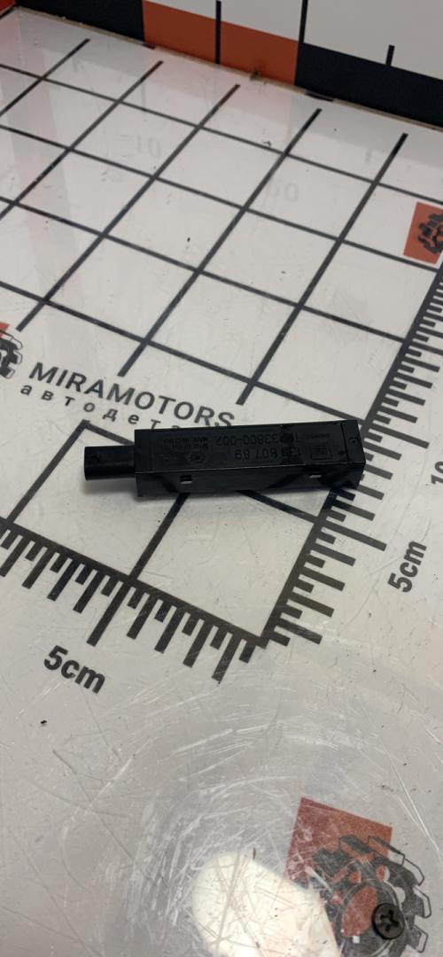 Антенна системы комфортного доступа Chevrolet Equinox 3 поколение 2018, 1.5 л., бензин, АКПП, внедорожник 5 дв. - фото №1