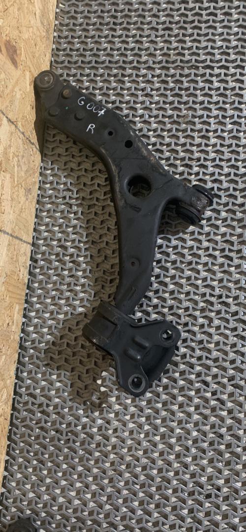 рычаг передний правый Ford Escape 3 поколение C520 2013, 1.5 л., бензин, АКПП, внедорожник 5 дв. - фото №1