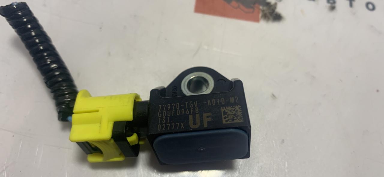 датчик удара Acura TLX 3-е поколение 2021, 2.0 л., бензин, АКПП, седан, 77970-TGV-A01 - фото №1