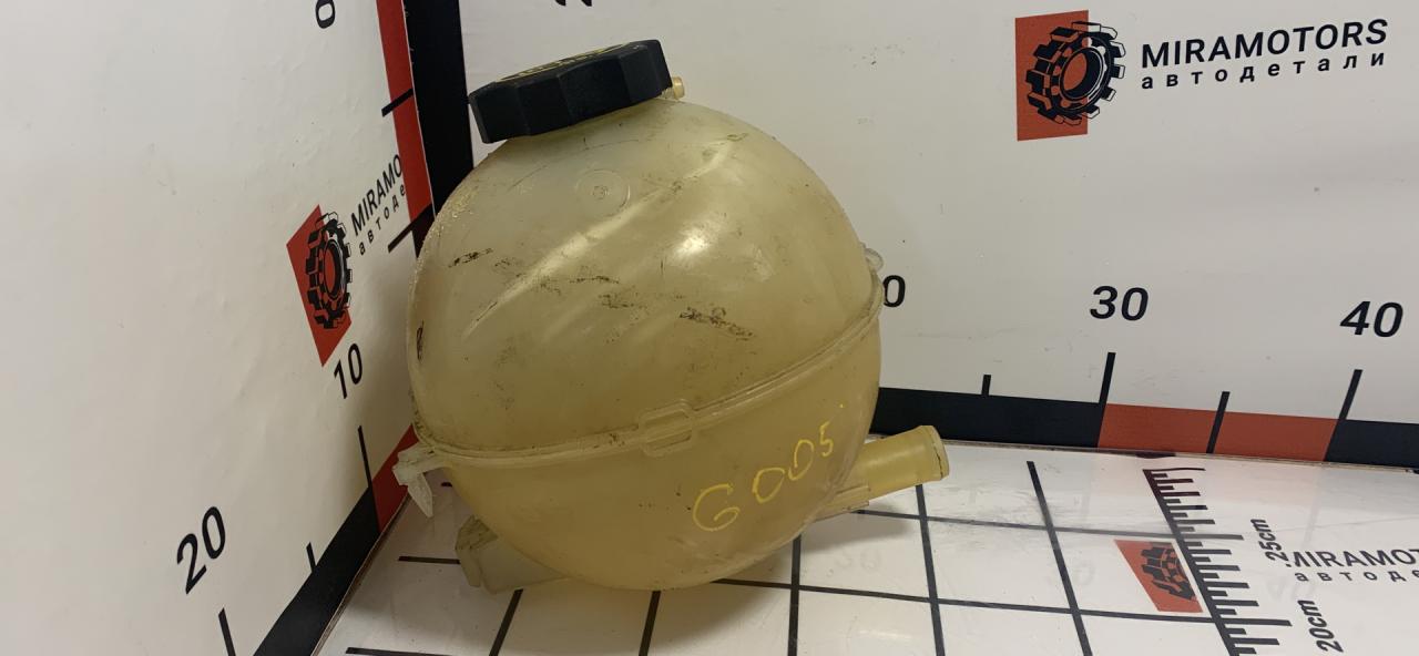 бачок расширительный Chevrolet Malibu 9 поколение 2017, 1.5 л., бензин, АКПП, седан - фото №1