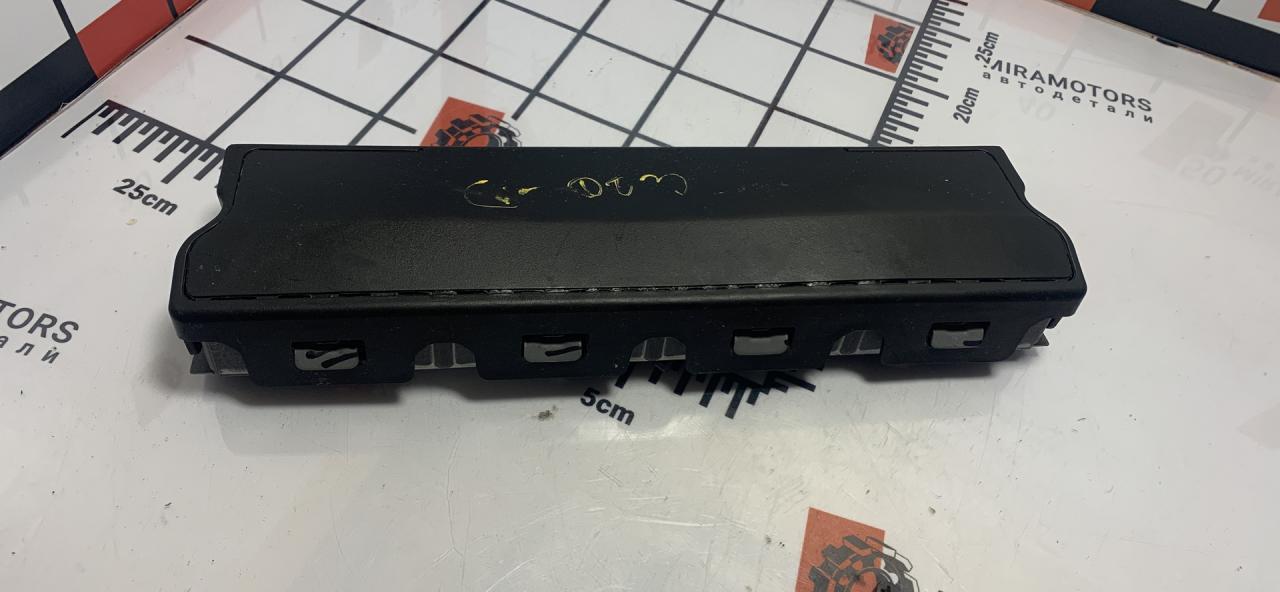 подушка безопасности коленная Chevrolet Cruze 2 поколение 2017, 1.4 л., бензин, АКПП, седан - фото №1