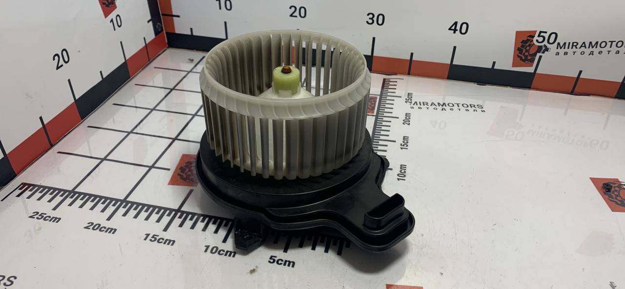 моторчик печки Chevrolet Malibu 9 поколение 2017, 1.5 л., бензин, АКПП, седан - фото №1