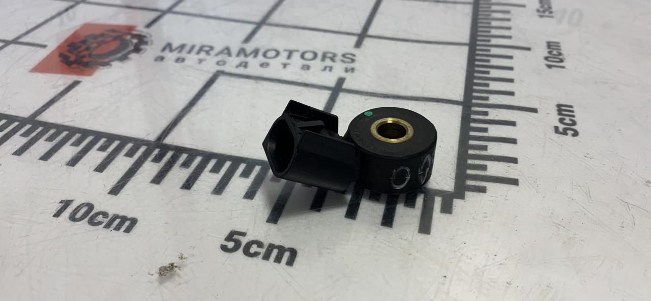 датчик детонации Chevrolet Malibu 9 поколение 2016, 1.5 л., бензин, АКПП, седан - фото №1