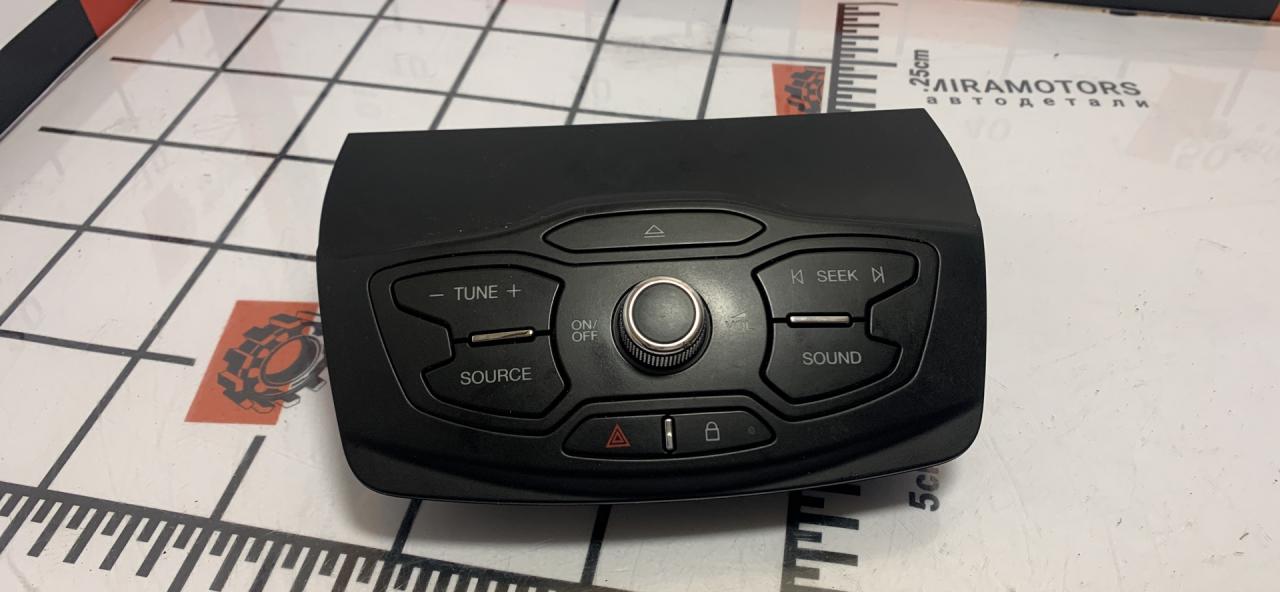 панель управления магнитолой Ford Escape 3 поколение C520 2013, 1.5 л., бензин, АКПП, внедорожник 5 дв. - фото №1