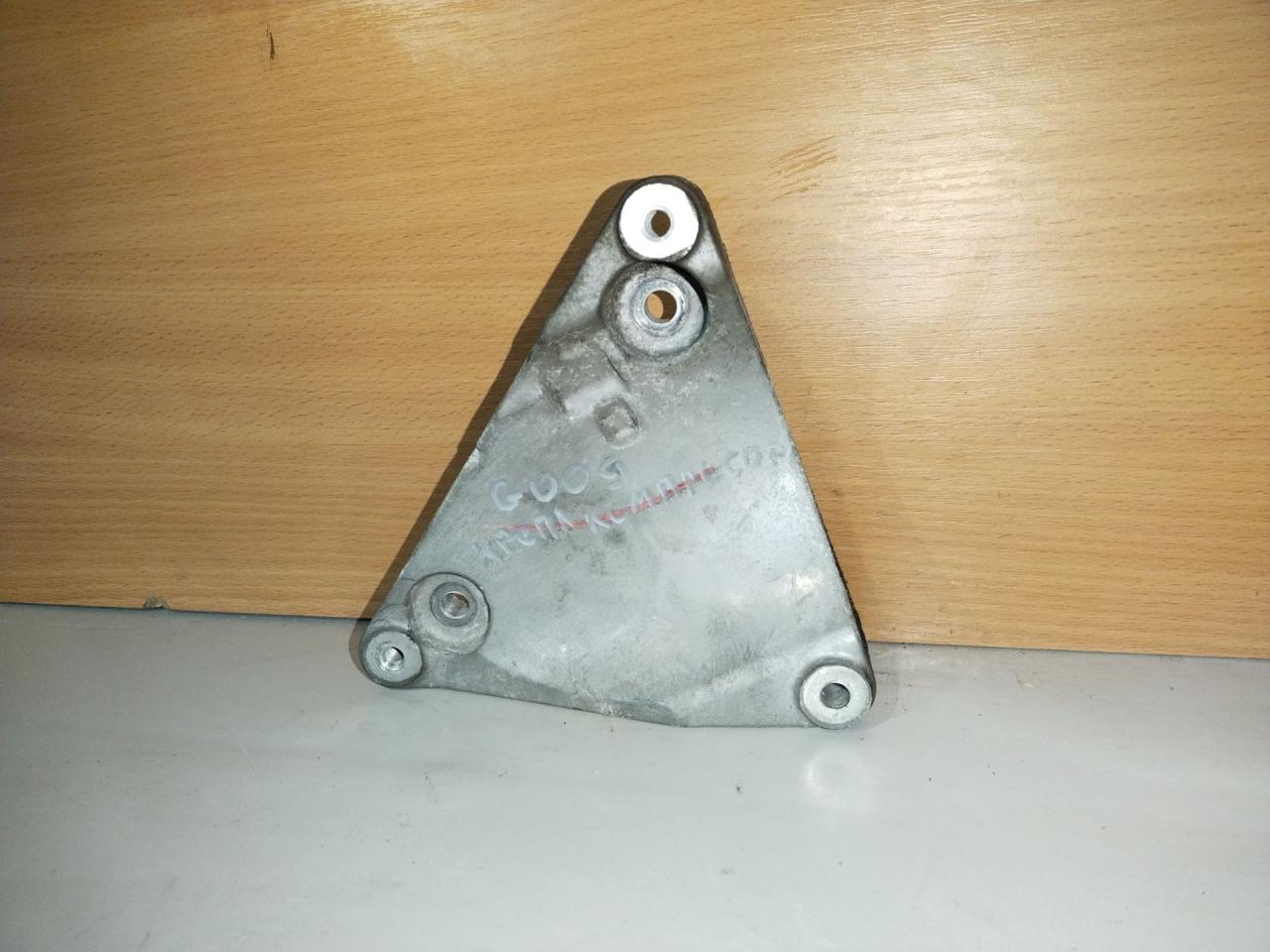 кронштейн компрессора кондиционера Chevrolet Malibu 9 поколение 2016, 1.5 л., бензин, АКПП, седан - фото №1