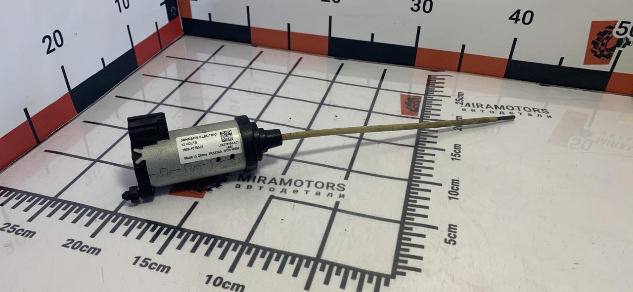 моторчик регулировки сиденья Buick Encore 1 поколение 2016, 1.4 л., АКПП, внедорожник 5 дв. - фото №1