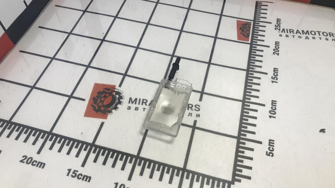 фонарь освещения багажника Chevrolet Cruze 2 поколение 2017, 1.4 л., бензин, АКПП, седан - фото №1