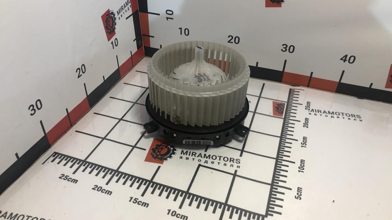 моторчик печки GMC Terrain 2 поколение 2018, 2.0 л., бензин, АКПП, внедорожник 5 дв. - фото №1