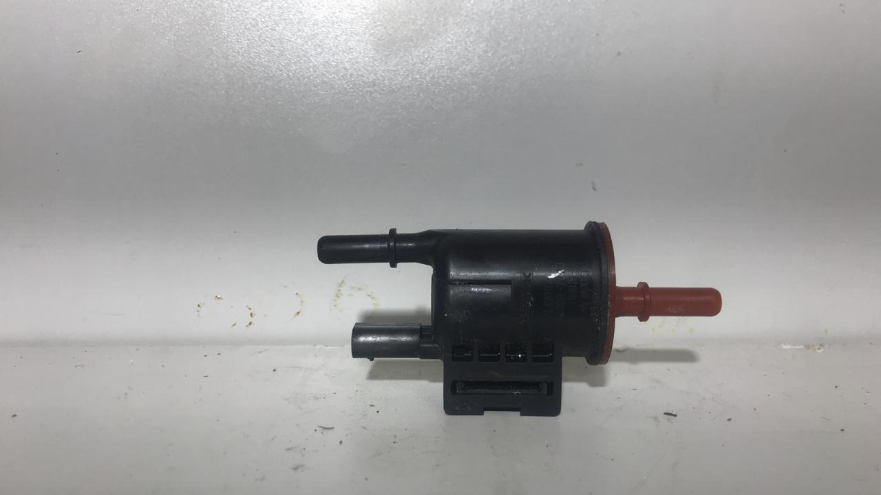 клапан EGR Chevrolet Equinox 3 поколение 2018, 1.5 л., бензин, АКПП, внедорожник 5 дв. - фото №1