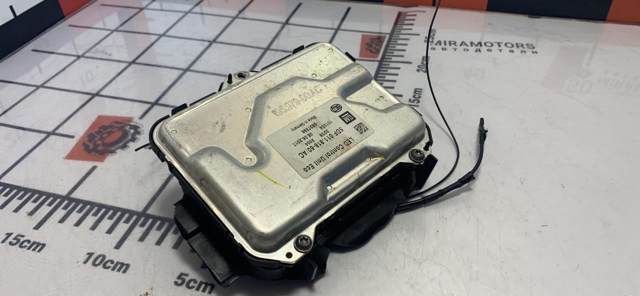 блок розжига ксенона GMC Terrain 2 поколение 2018, 2.0 л., бензин, АКПП, внедорожник 5 дв. - фото №1