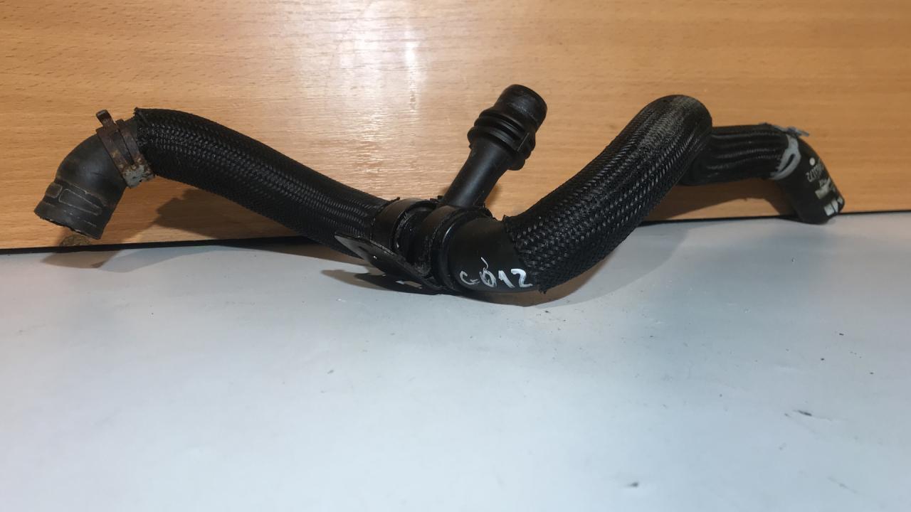 патрубок отопителя (печки) Chevrolet Equinox 3 поколение 2018, 1.5 л., бензин, АКПП, внедорожник 5 дв. - фото №1