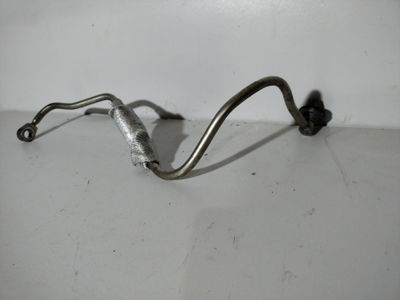 масляная трубка турбины Chevrolet Equinox 3 поколение 2018, 1.5 л., бензин, АКПП, внедорожник 5 дв. - фото №1