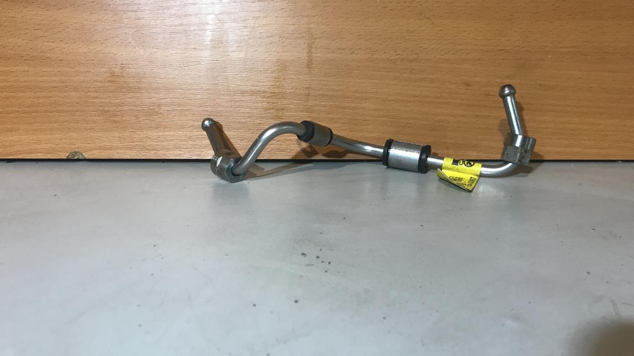 трубка топливная Chevrolet Equinox 3 поколение 2018, 1.5 л., бензин, АКПП, внедорожник 5 дв., 23246682 - фото №1