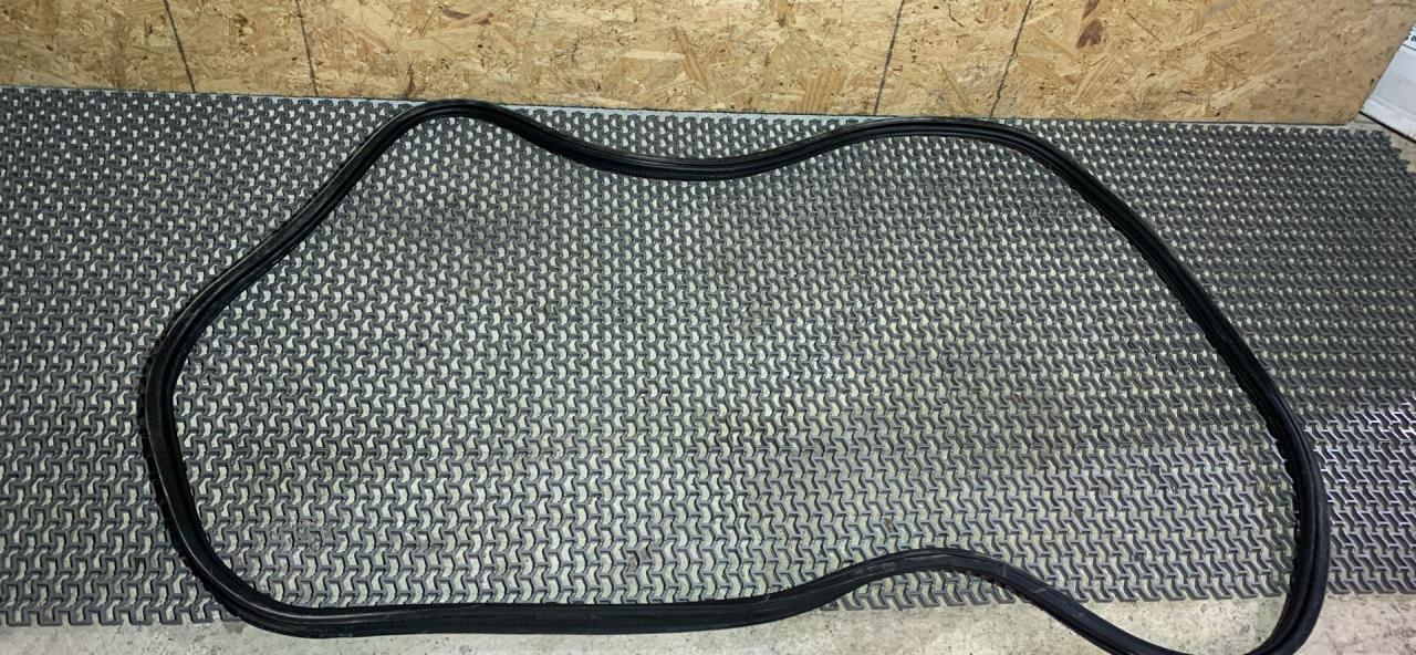 уплотнитель Chevrolet Equinox 3 поколение 2018, 1.5 л., бензин, АКПП, внедорожник 5 дв. - фото №1