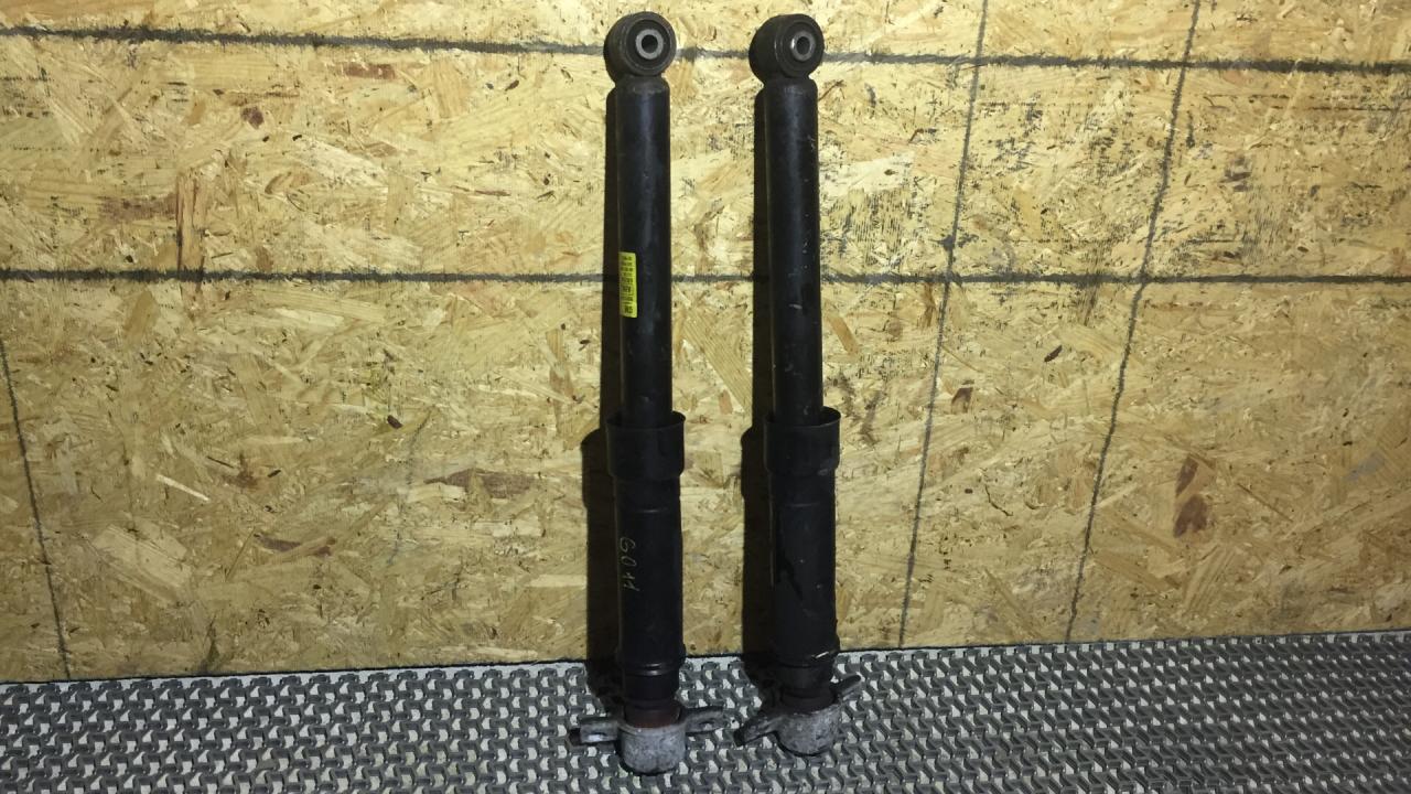 амортизатор задний Buick Encore 1 поколение 2016, 1.4 л., АКПП, внедорожник 5 дв., 95271437 - фото №1