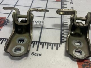 петля двери GMC Terrain 2 поколение 2018, 2.0 л., бензин, АКПП, внедорожник 5 дв.