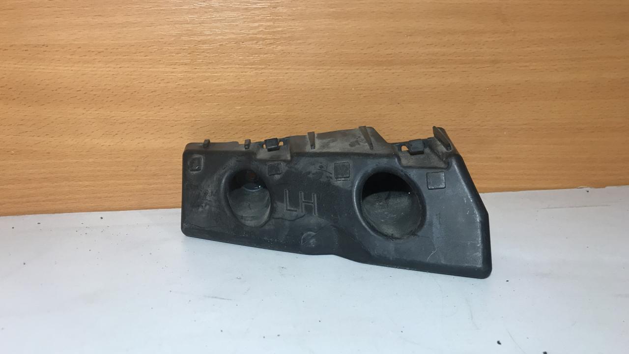 Крепление бампера заднего Chevrolet Malibu 9 поколение 2016, 1.5 л., бензин, АКПП, седан - фото №1