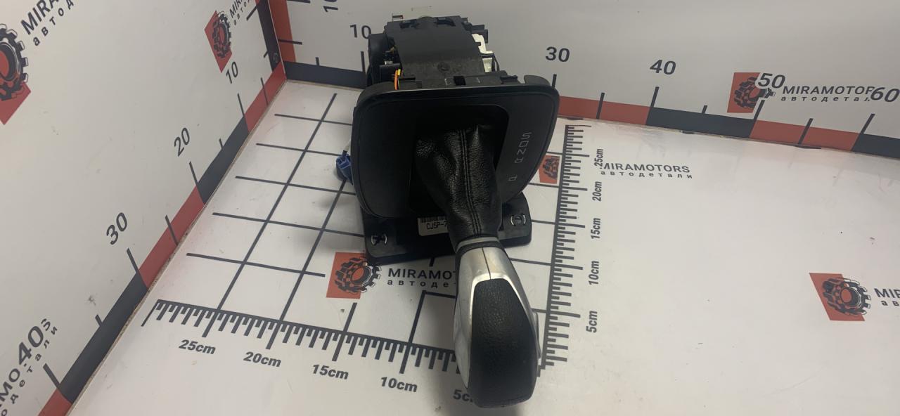 кулиса Ford Escape 3 поколение C520 2014, 2.5 л., бензин, АКПП, внедорожник 5 дв. - фото №1