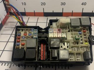 блок предохранителей Ford Escape 3 поколение C520 2014, 2.5 л., бензин, АКПП, внедорожник 5 дв., AV6T-14A067-AC