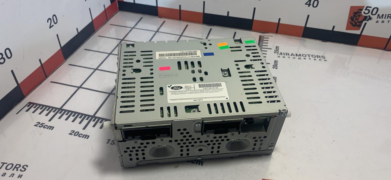 магнитола Ford Escape 3 поколение C520 2014, 2.5 л., бензин, АКПП, внедорожник 5 дв. - фото №1