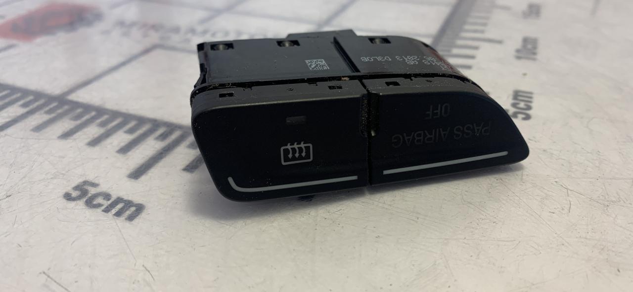 кнопка (выключатель) Ford Escape 3 поколение C520 2014, 2.5 л., бензин, АКПП, внедорожник 5 дв. - фото №1