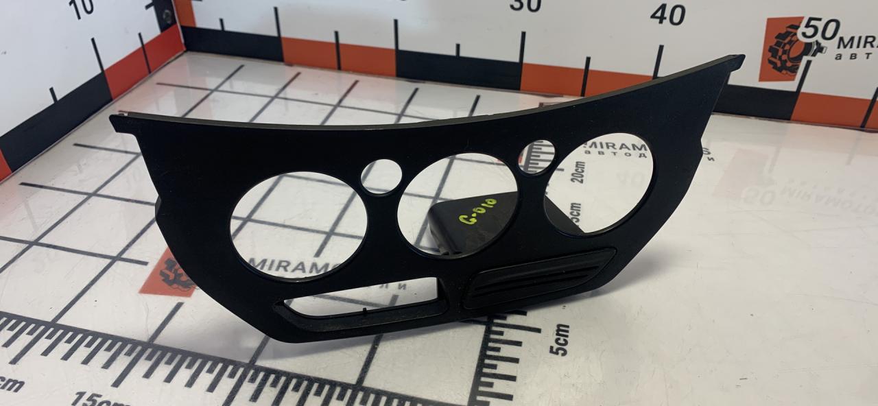 пластик Ford Escape 3 поколение C520 2014, 2.5 л., бензин, АКПП, внедорожник 5 дв. - фото №1