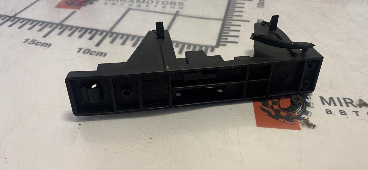 усилитель антенны Chevrolet Equinox 3 поколение 2018, 1.5 л., бензин, АКПП, внедорожник 5 дв. - фото №1