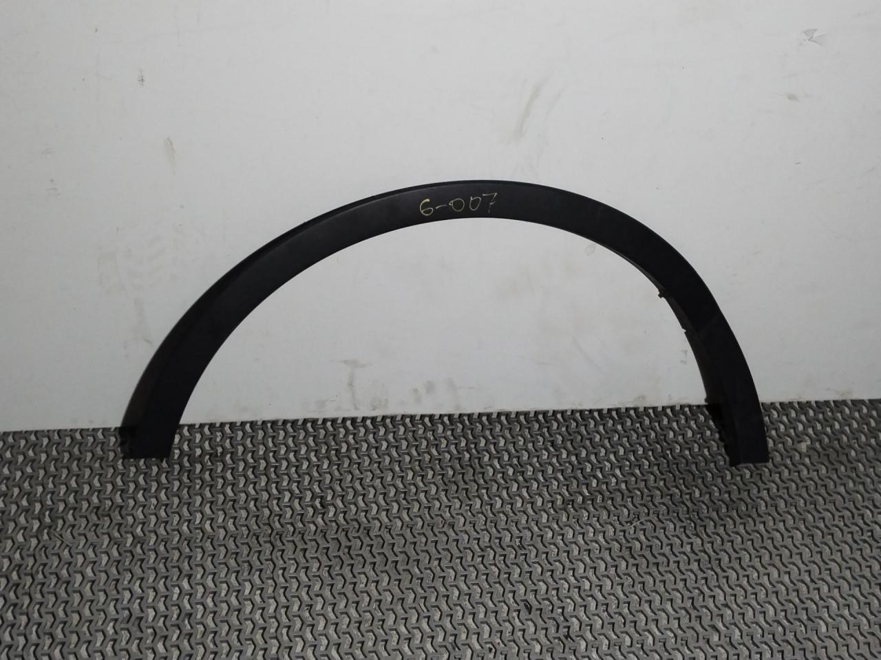 молдинг (накладка кузовная) Ford Escape 3 поколение C520 2013, 1.5 л., бензин, АКПП, внедорожник 5 дв. - фото №1