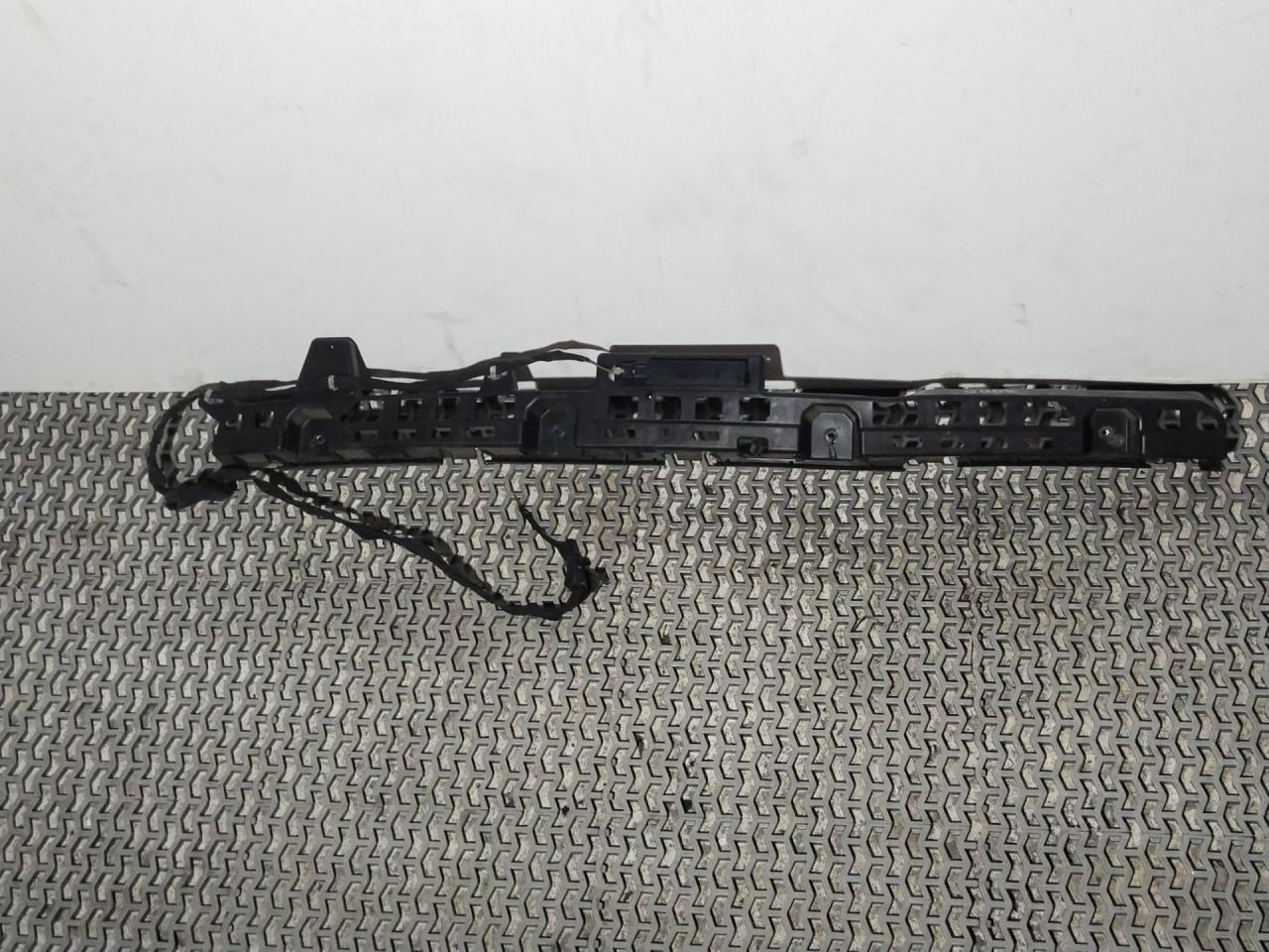 Крепление бампера заднего Chevrolet Malibu 9 поколение 2017, 1.5 л., бензин, АКПП, седан, 22976466 - фото №1