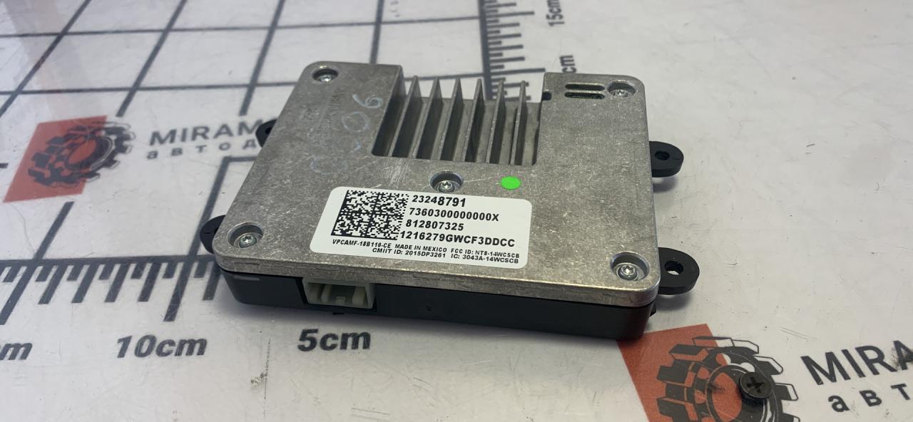 Беспроводное зарядное устройство Chevrolet Malibu 9 поколение 2017, 1.5 л., бензин, АКПП, седан - фото №1