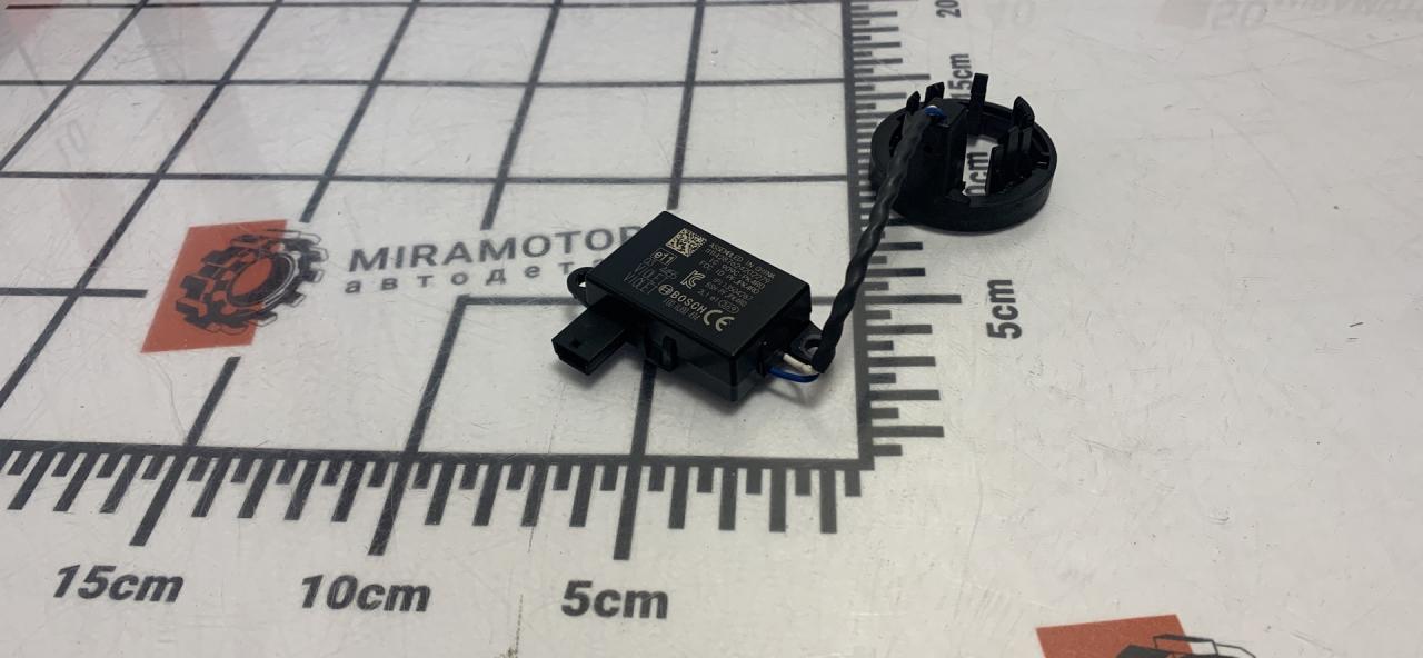 антенна иммобилайзера Chevrolet Malibu 9 поколение 2017, 1.5 л., бензин, АКПП, седан - фото №1