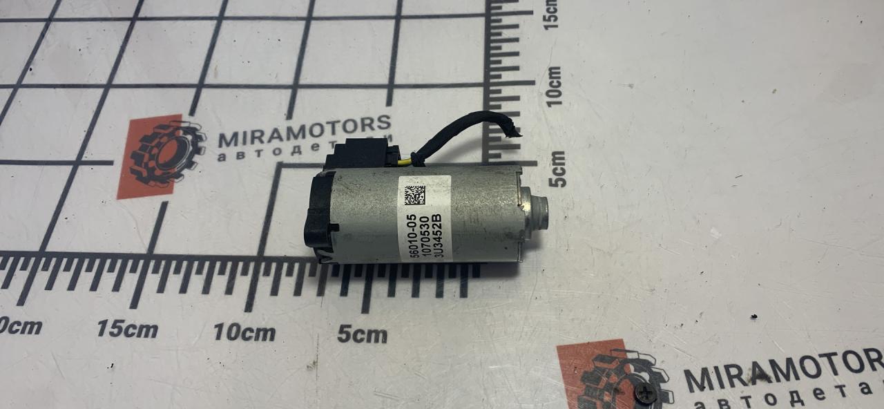 моторчик регулировки сиденья Chevrolet Malibu 9 поколение 2016, 1.5 л., бензин, АКПП, седан, 56010-05 - фото №1