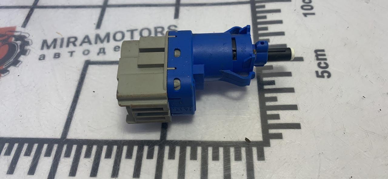 Датчик педали тормоза (лягушка) Ford Escape 3 поколение C520 2014, 2.5 л., бензин, АКПП, внедорожник 5 дв., 8T4T96854-AA - фото №1