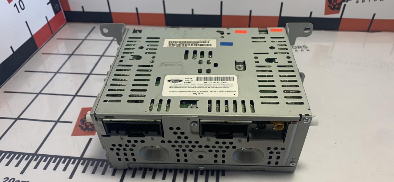 магнитола Ford Fusion 2014, 2.5 л., бензин, АКПП, седан, DS7T-19C107-BM - фото №1