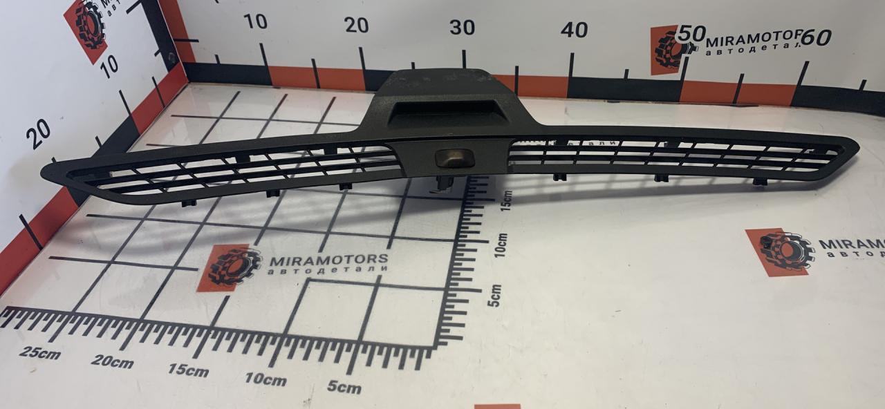 дефлектор обдува салона Ford Fusion 2014, 2.5 л., бензин, АКПП, седан, DS73-18C4-91-ADW - фото №1