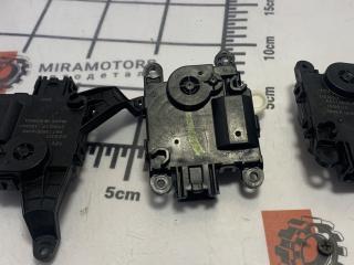 моторчик заслонки печки Chevrolet Malibu 9 поколение 2017, 1.5 л., бензин, АКПП, седан, AA113800-4090