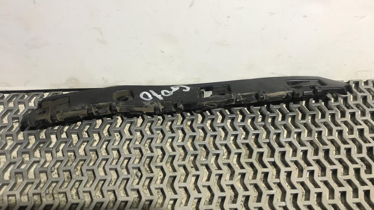 Крепление бампера заднего Ford Escape 3 поколение C520 2014, 2.5 л., бензин, АКПП, внедорожник 5 дв. - фото №1