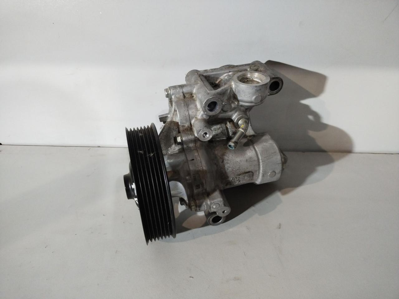 помпа Acura TLX 3-е поколение 2021, 2.0 л., бензин, АКПП, седан, 19200-6B2-A01, 19410-6B2-A00 - фото №1