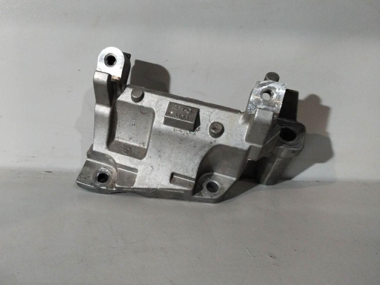 кронштейн компрессора кондиционера Acura TLX 3-е поколение 2021, 2.0 л., бензин, АКПП, седан, 38930-RPY-E01 - фото №1