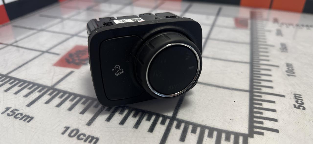 переключатель полного привода GMC Terrain 2 поколение 2018, 2.0 л., бензин, АКПП, внедорожник 5 дв., 84249358 - фото №1