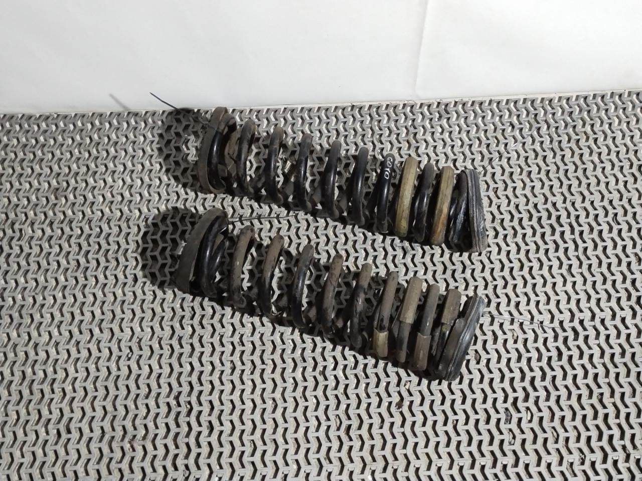 пружина задняя Ford Escape 3 поколение C520 2014, 2.5 л., бензин, АКПП, внедорожник 5 дв., AA113800-4090 - фото №1