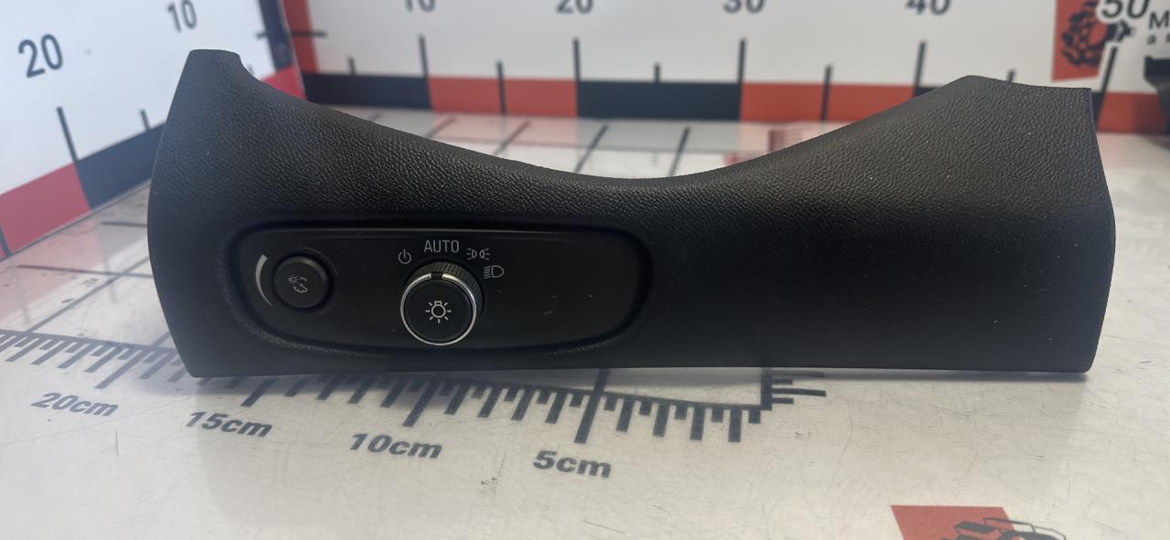 переключатель света Chevrolet Malibu 9 поколение 2017, 1.5 л., бензин, АКПП, седан, AA113800-4090 - фото №1