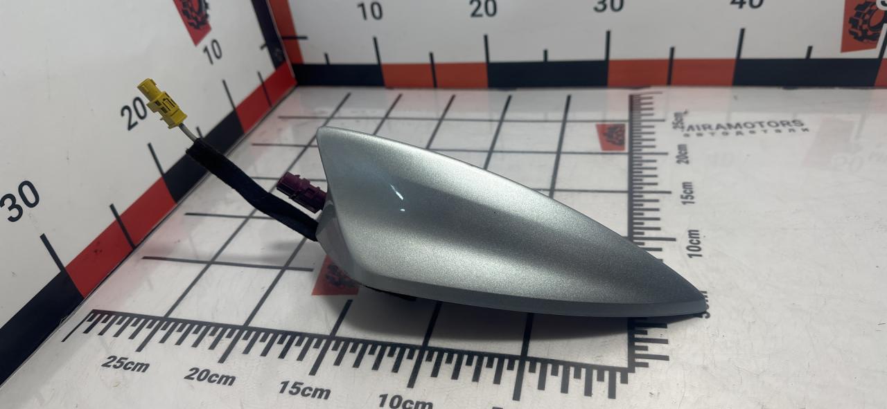 антенна Chevrolet Malibu 9 поколение 2017, 1.5 л., бензин, АКПП, седан, 23349769 - фото №1