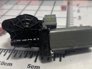 моторчик регулировки сиденья Chevrolet Malibu 9 поколение 2017, 1.5 л., бензин, АКПП, седан, 84162506, 84162505