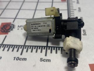 моторчик регулировки сиденья Chevrolet Malibu 9 поколение 2017, 1.5 л., бензин, АКПП, седан, 39067358