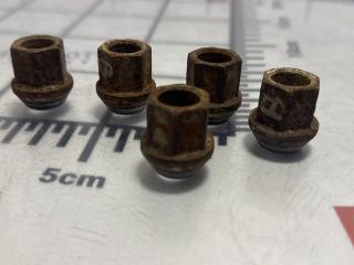 гайка колесная Buick Encore 1 поколение 2016, 1.4 л., АКПП, внедорожник 5 дв., DS73-F13065-BC3ZRE