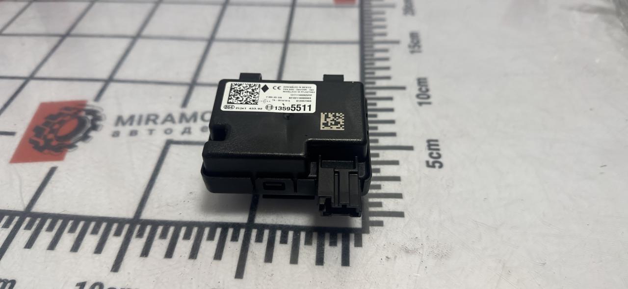 Блок управления бесключевым доступом Chevrolet Malibu 9 поколение 2017, 1.5 л., бензин, АКПП, седан, 13595511 - фото №1