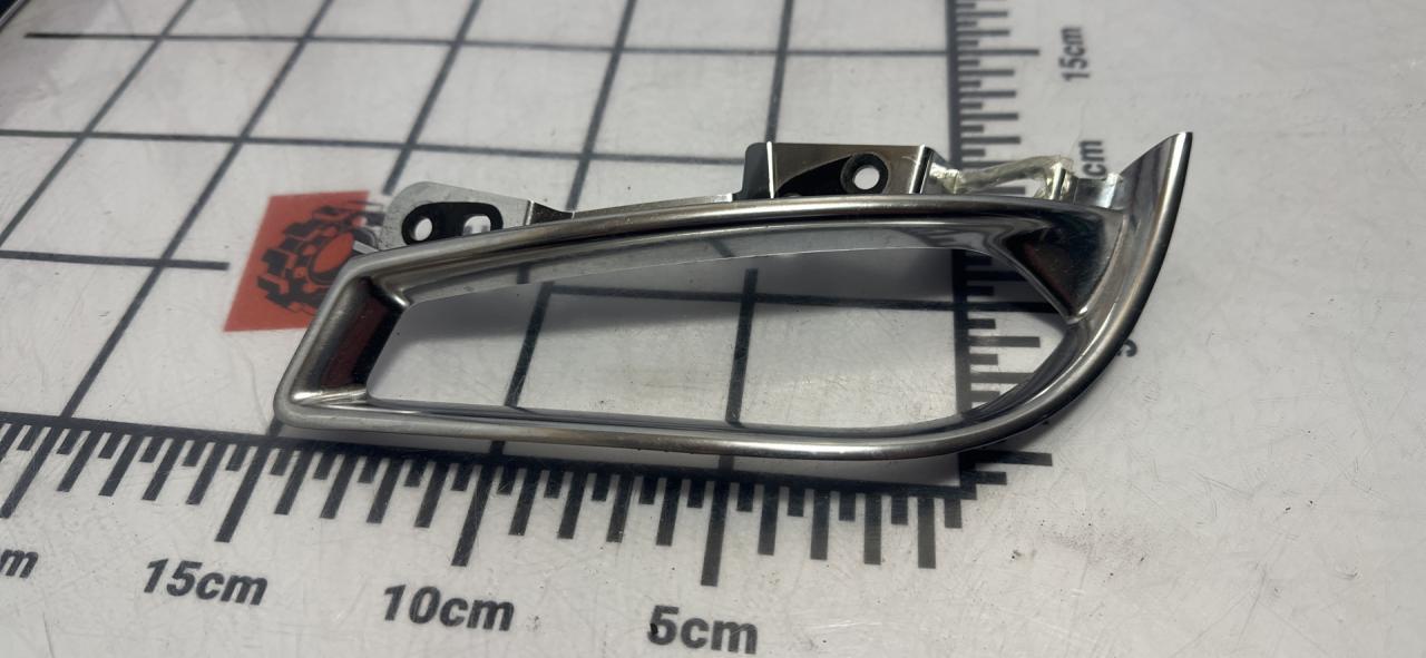 накладка на торпедо (консоль) Chevrolet Malibu 9 поколение 2017, 1.5 л., бензин, АКПП, седан, 84057415 - фото №1